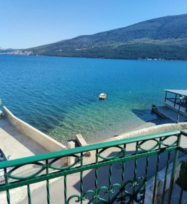 Denovici House | Holiday Home Ploski