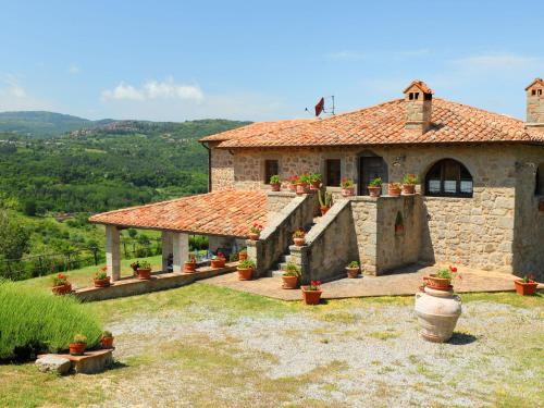 Castel del Piano House | Holiday Home Podere dei Venti by Interhome