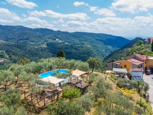 Aramo House | Holiday Home Poggetto Pellegrini by Interhome