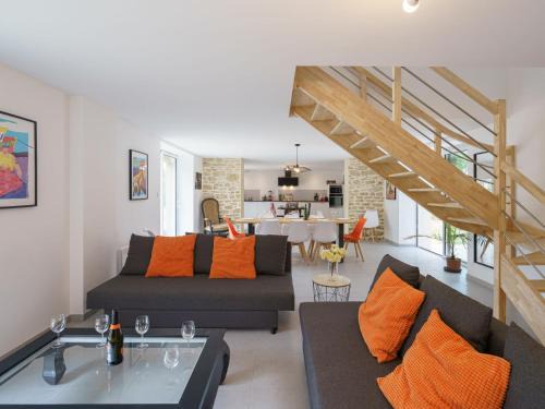 Plovan House | Holiday Home Pointe du Raz by Interhome