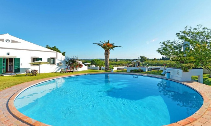 Moncarapacho e Fuseta House | Holiday Home Quinta da Murteira-6 by Interhome