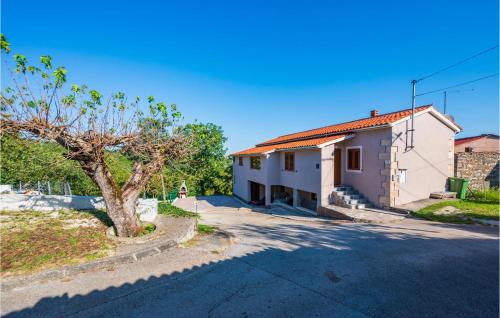 Rakotule House | Holiday Home Radoslavi V