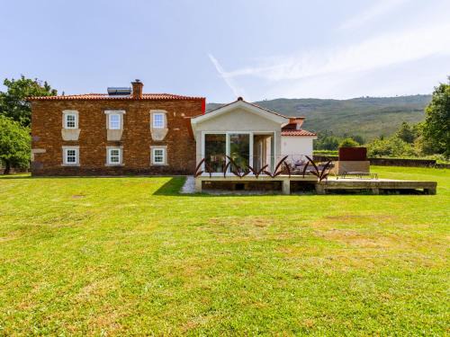 Caminha House | Holiday Home Recanto by Interhome