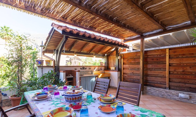 Castelluzzo House | Holiday home San Vito Lo Capo Castelluzzo with covered terrace