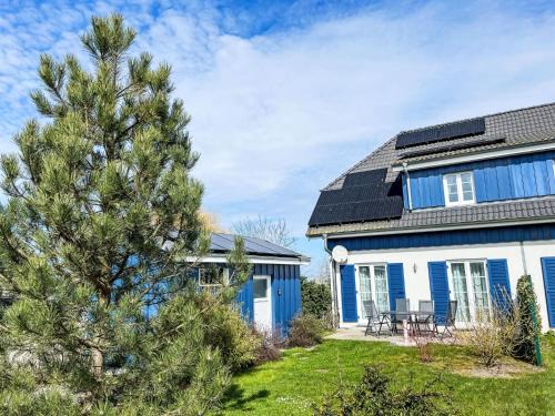 Altefaehr House | Holiday Home Sanddorn by Interhome