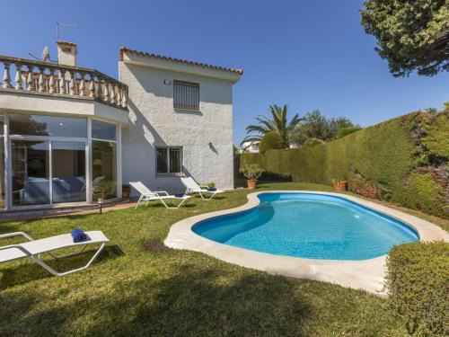 Cambrils House | Holiday Home Serge by Interhome