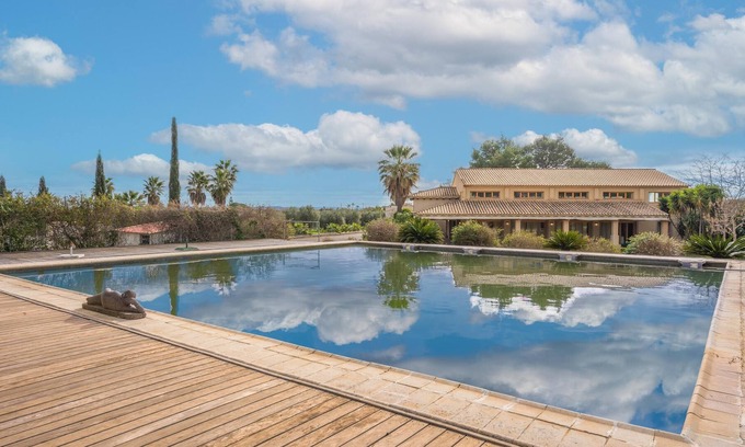 Lloseta House | Holiday home "Ses Clotes" with Pool, Wi-Fi, Garden & Terrace