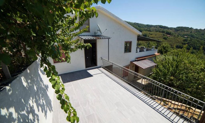 Sant'Angelo di Brolo Apartment | Holiday Home Sicily near the beach