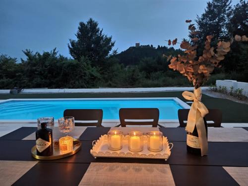 Sinj Villa | Holiday home Sika with heated pool near Split