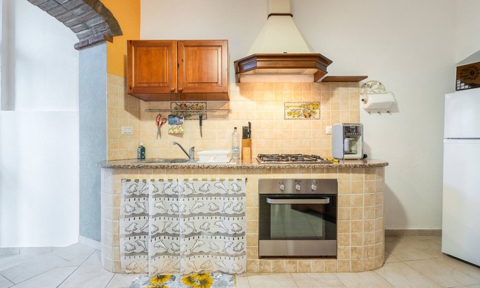 Sant'Antioco House | Holiday Home 'Sole E Luna' with Private Terrace, Wi-Fi and Air Conditioning