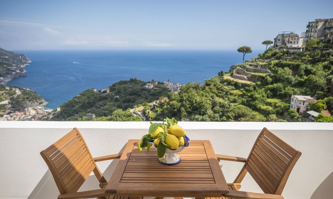 Ravello House | HOLIDAY HOME THE CORNER OF DREAMS WITH OCEAN VIEW