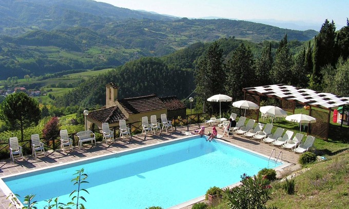 Dicomano House | Holiday Home Tuscany with Pool and Vineyard Views
