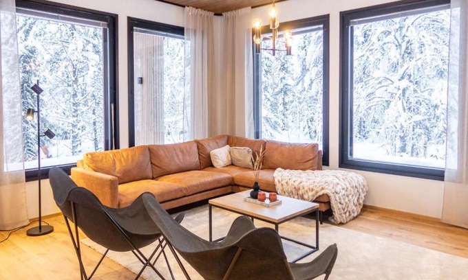 Rukatunturi House | Holiday Home Vaaranhelmi by Interhome