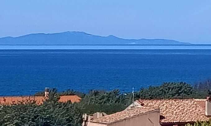 Eden Beach House | Holiday Home 'Villa Marina' with Sea View, Private Terrace and Air Conditioning