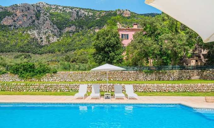 Bunyola House | Holiday Home 'Villa Son Perot' with Mountain View, Private Pool and Wi-Fi