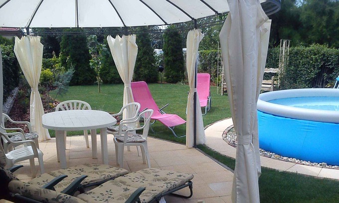Balatonboglar House | Holiday home with beautiful garden