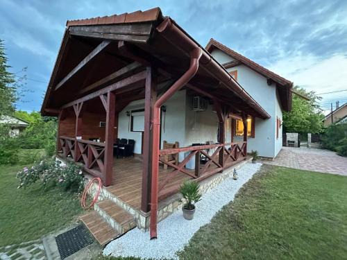 Szentendrei House | Holiday home with Jakuzzi and Sauna
