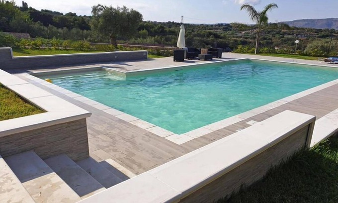 Solarino House | Holiday home with private pool, Solarino