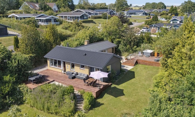 Ronde House | Holiday home with spa, sauna and sea view