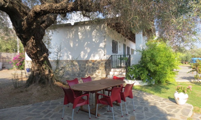 Orgiva Cottage | Holiday home with stunning views, private pool, free unlimited wifi