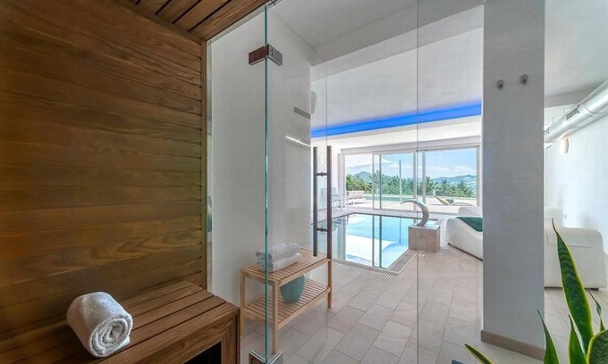 Acqualagna House | Holiday house Acqualagna for 1 - 8 persons with 4 bedrooms - Holiday home