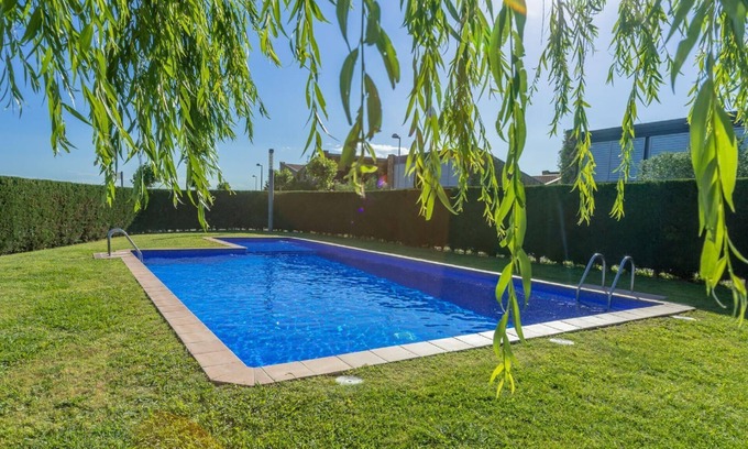 Albons House | Holiday house Albons for 1 - 6 persons with 3 bedrooms - Row house