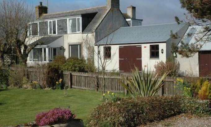 Brora House | Holiday house Brora for 1 - 6 persons with 3 bedrooms - Holiday house