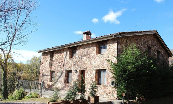Rocabruna House | Holiday house Camprodon for 1 - 10 persons with 3 bedrooms - Twin house
