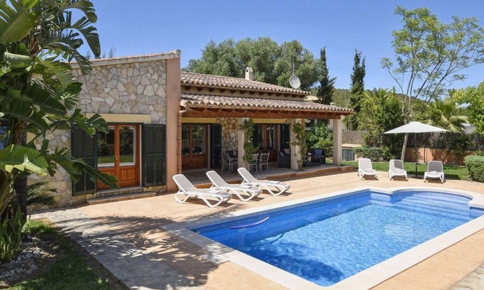 Crestatx House | Holiday house Crestatx for 1 - 6 persons with 3 bedrooms - Holiday home