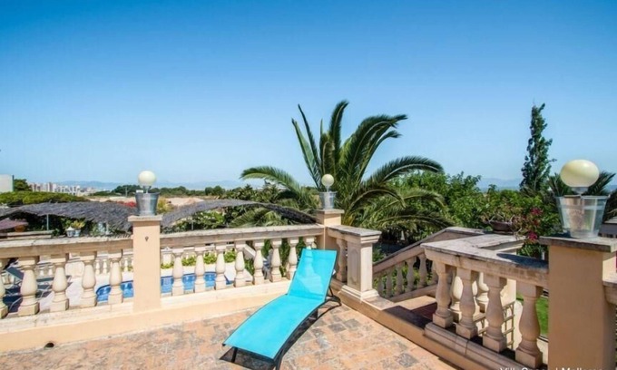 Les Meravelles House | Holiday house El Arenal for 1 - 8 persons with 4 bedrooms - Holiday home