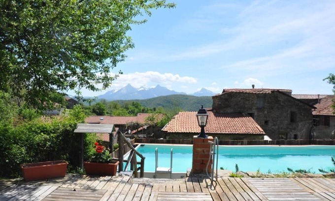 Arlia House | Holiday house Fivizzano for 13 - 16 persons with 6 bedrooms - Holiday house
