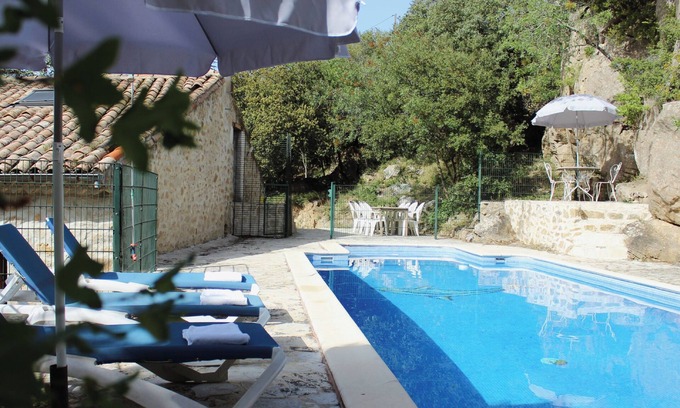Beaufort House | Holiday house for 6 guests with private pool