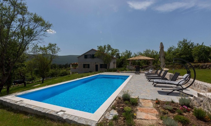 Muc House | Holiday house Gornje Postinje for 1 - 11 persons with 5 bedrooms - Holiday home
