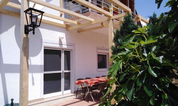 Balatonmariafurdo House | Holiday house Balatonmáriafürdõ for 1 - 12 persons with 6 bedrooms - Holiday home