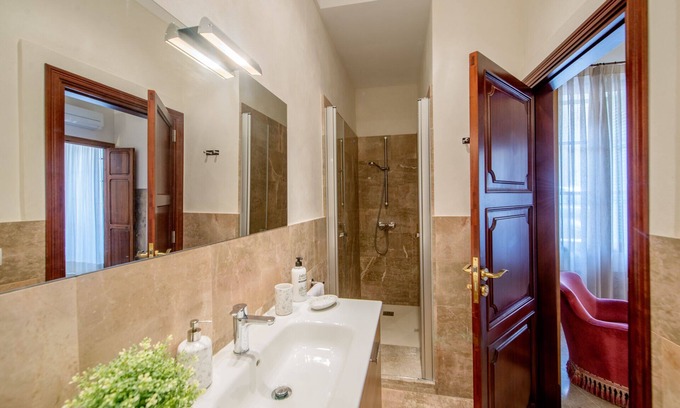 Pina House | HOLIDAY HOUSE IN THE TRANQUIL PUEBLO DE PINA