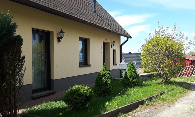 Krumhermersdorf House | Holiday house Lindenhöhe - vacation in the Ore Mountains