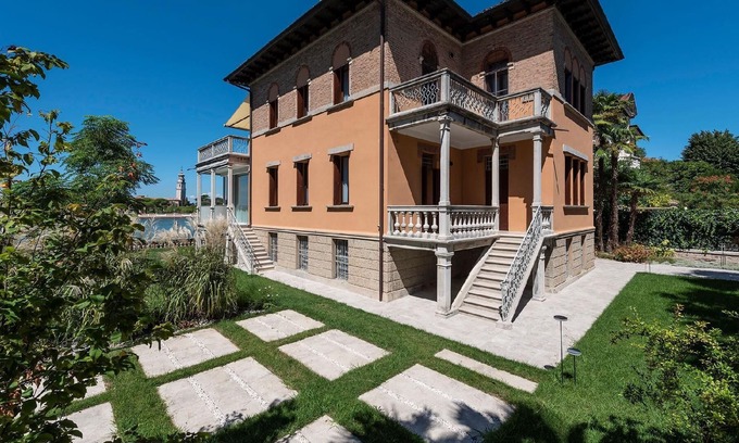 Santa Maria in Stelle House | Holiday house Lido di Venezia for 1 - 8 persons with 4 bedrooms - Holiday house