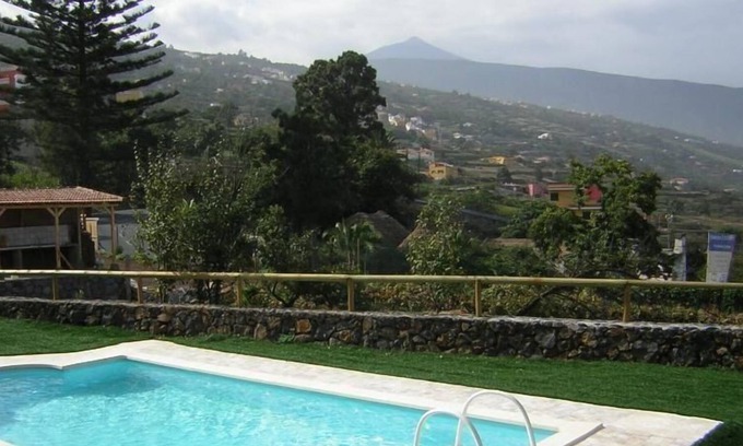 Montijos Other | Holiday house La Orotava for 2 - 6 persons with 3 bedrooms - Farmhouse