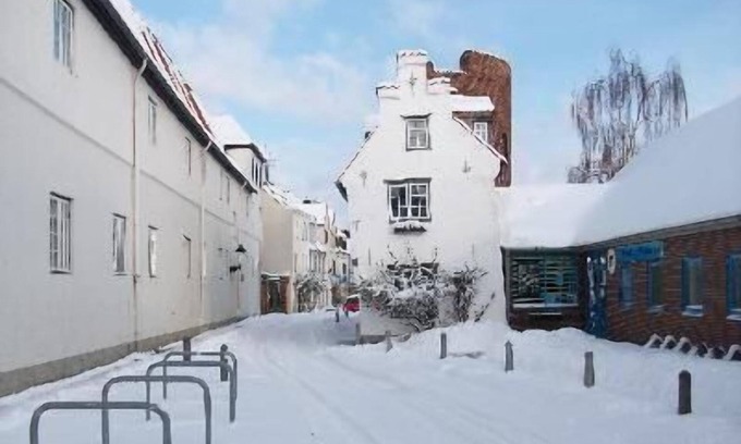 Luebeck Old Town House | Holiday house Lübeck for 2 - 5 persons with 3 bedrooms - Row house