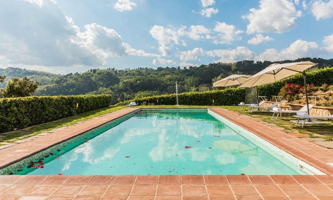 Massa House | Holiday house Massa e Cozzile for 1 - 12 persons with 5 bedrooms - Holiday home