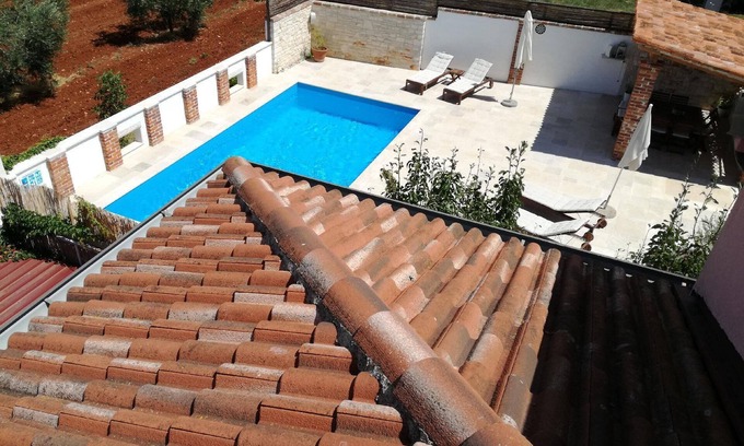 Novigrad House | Holiday house Novigrad for 1 - 8 persons with 4 bedrooms - Holiday house
