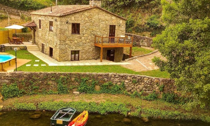 Arcos de Valdevez House | Holiday house Arcos de Valdevez for 1 - 8 persons with 3 bedrooms - Holiday home