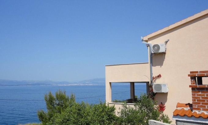 Rogac House | Holiday house Rogac for 1 - 8 persons with 4 bedrooms - Holiday home