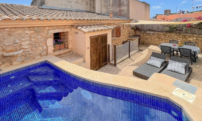 S Horta House | Holiday house S' Horta for 1 - 6 persons with 3 bedrooms - Row house