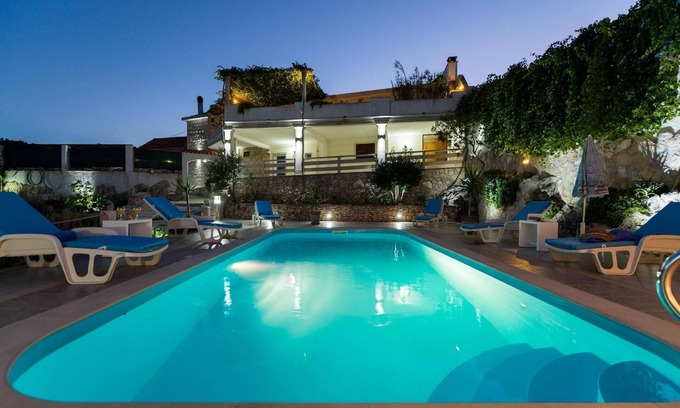 Selca House | Holiday house Selca for 1 - 14 persons with 5 bedrooms - Holiday apartment in one or multi-family ho