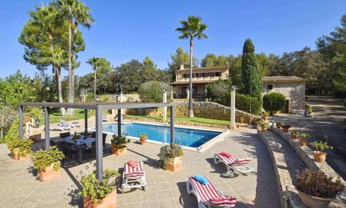 Sineu House | Holiday house Sineu for 1 - 10 persons with 5 bedrooms - Holiday house