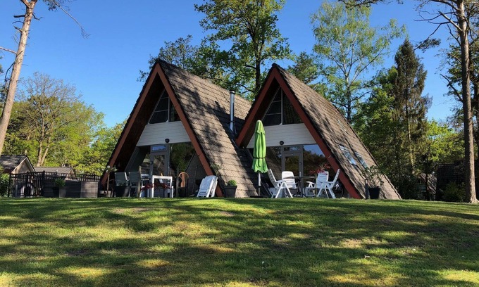 Stramproy House | Holiday house Stramproy for 1 - 5 persons with 3 bedrooms - Twin house