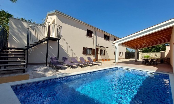 Rezanci Apartment | Holiday House Teza