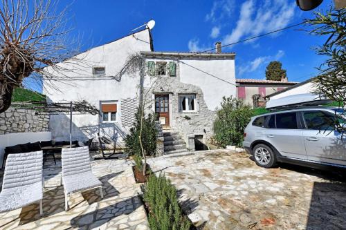 Dracevac House | Holiday house Vento with private backyard