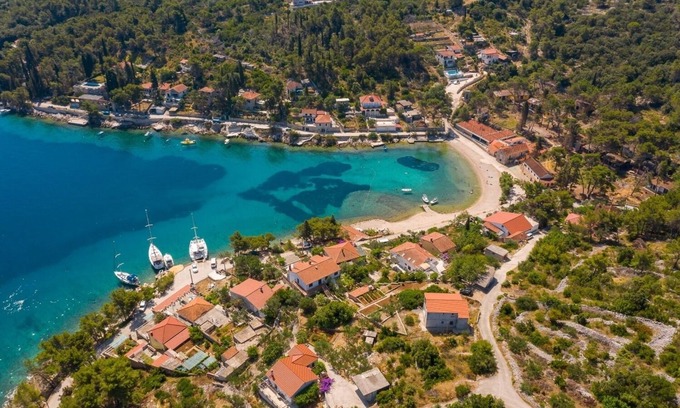 Rogac House | Holiday house Villa Ante - with pool: - Rogac, Island Solta, Croatia